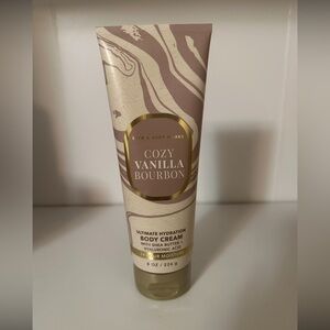 Bath & Body Works Cozy Vanilla Bourbon Body Cream